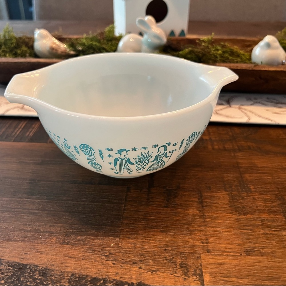 Vintage Pyrex Amish Butterprint 441 Cinderella